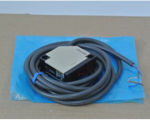 Omron E3JK-5L-N-US photoelectric sensor/micro sensor 
