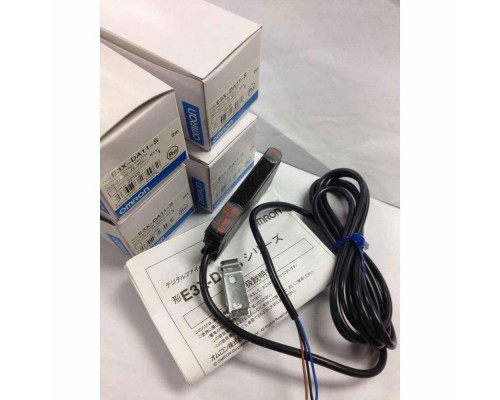 Omron E3X-DA11-N Photoelectric Switch Sensor 