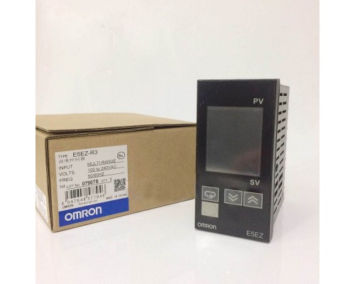 Omron Temperature Controller E5EZ-R3
